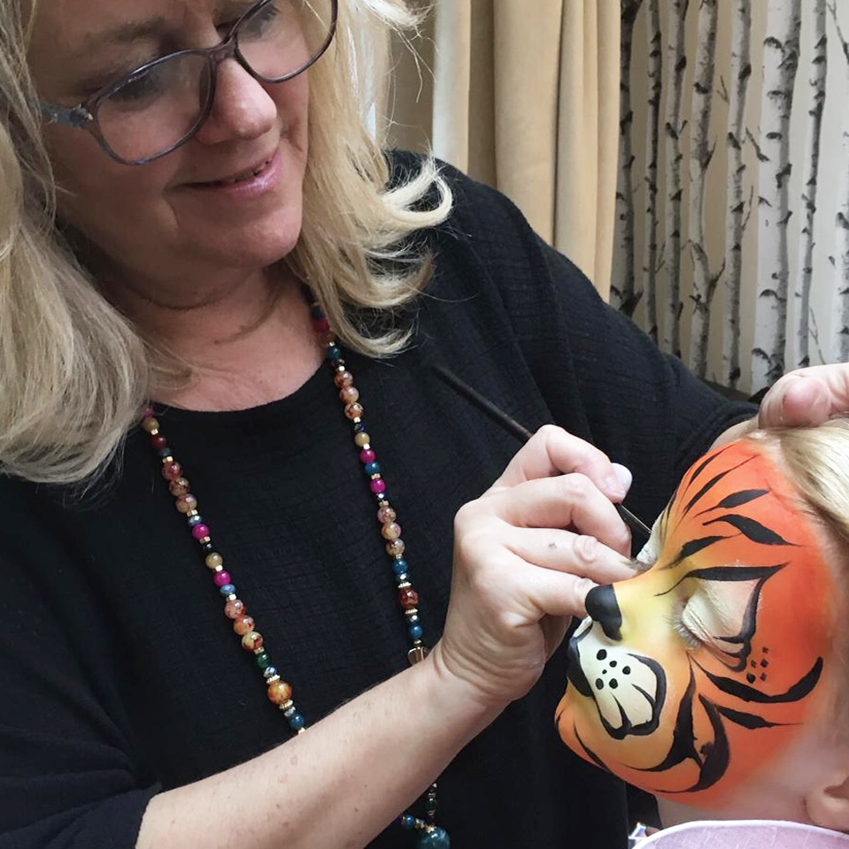 Clare's Face Painting